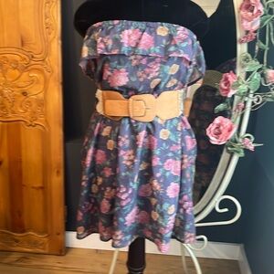 MINE - Fun Strapless Summer Floral Dress